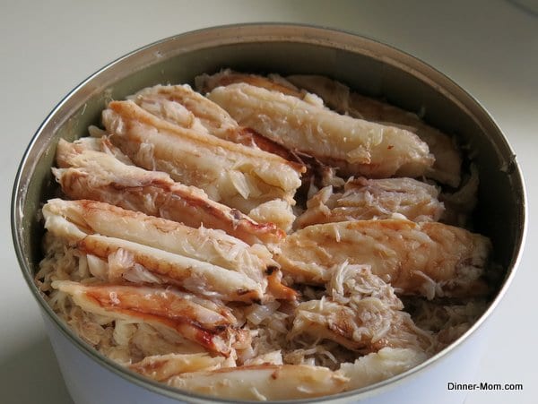 Lump crab meat in a tin.