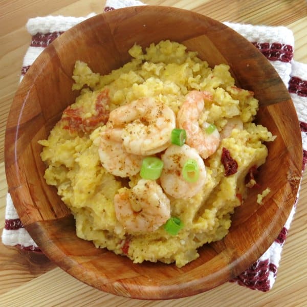 Easy Shrimp and Grits in a bowl