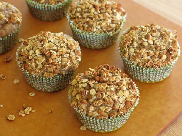 Easy Applesauce Muffins with a Crunchy Granola Topping