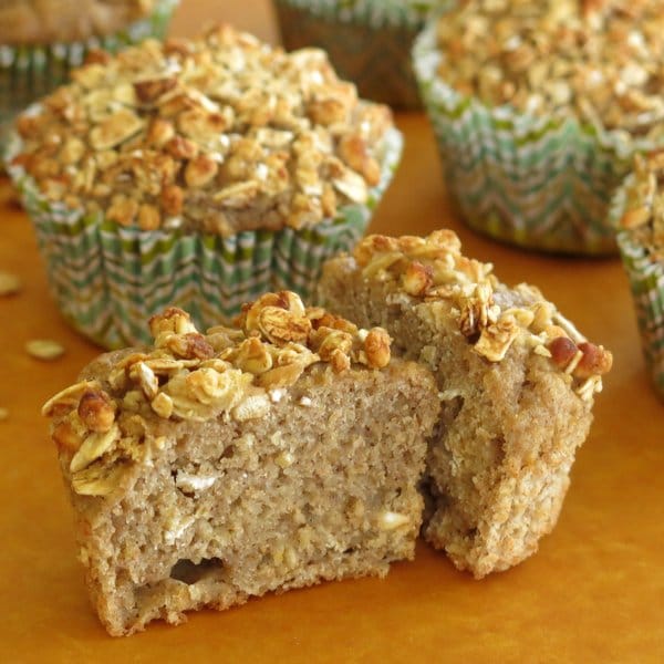 Easy Applesauce Muffins with a Crunchy Granola Topping