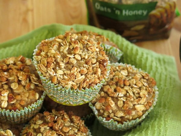 Easy Applesauce Muffins with a Crunchy Granola Topping
