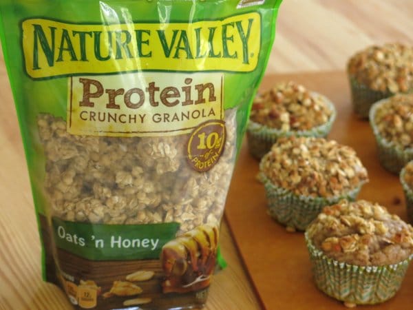 Easy Applesauce Muffins with a Crunchy Granola Topping