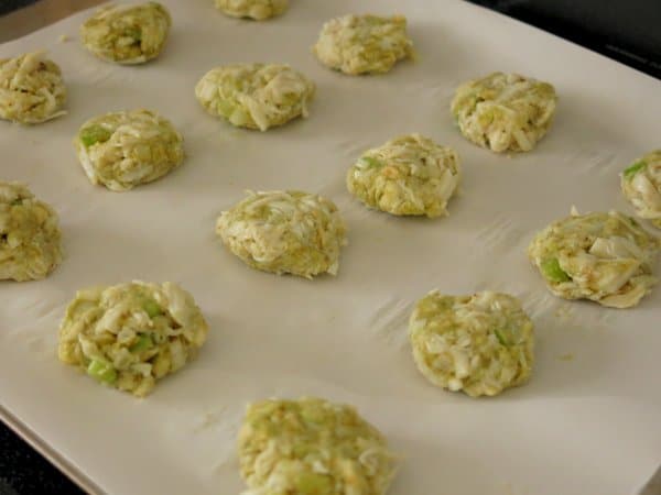 Easy Baked Crab Cakes - Oven Ready