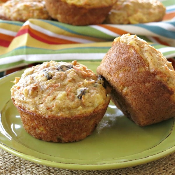 healthy carrot cake muffins