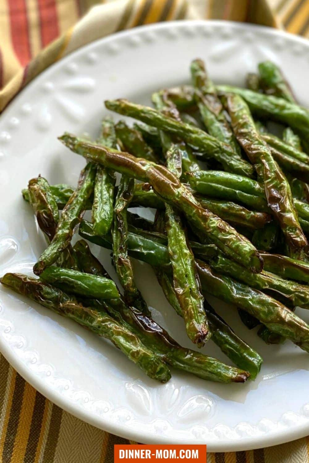 Crispy Roasted Green Beans {Air Fryer or Oven} The DinnerMom