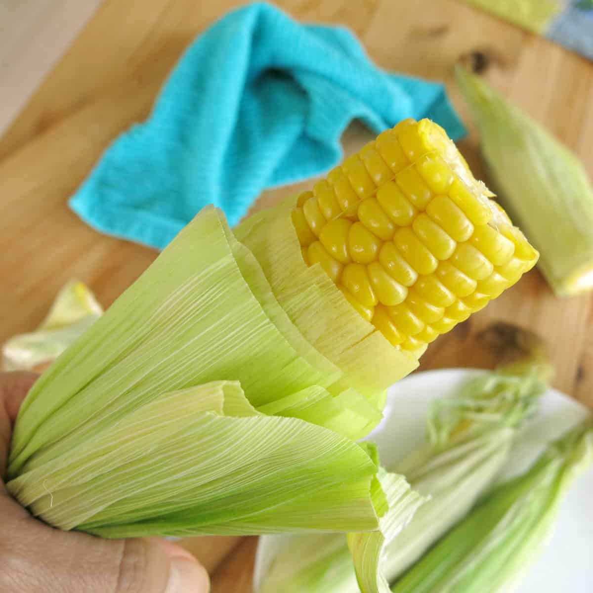 Microwave Corn On The Cob In Husk No Messy Silk The Dinner Mom