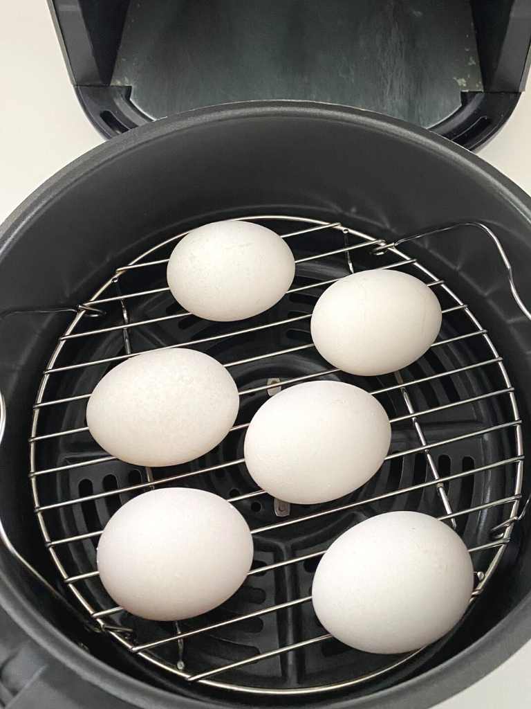 https://www.dinner-mom.com/wp-content/uploads/2021/04/Air-Fryer-Hard-Boiled-Eggs-Store-11.jpg