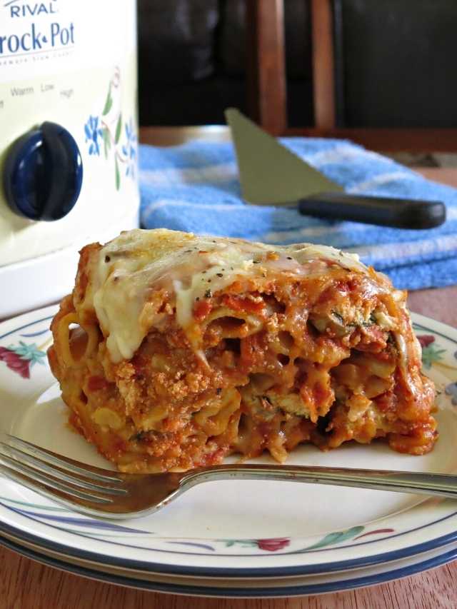 CrockPot Baked Ziti with Ricotta The DinnerMom