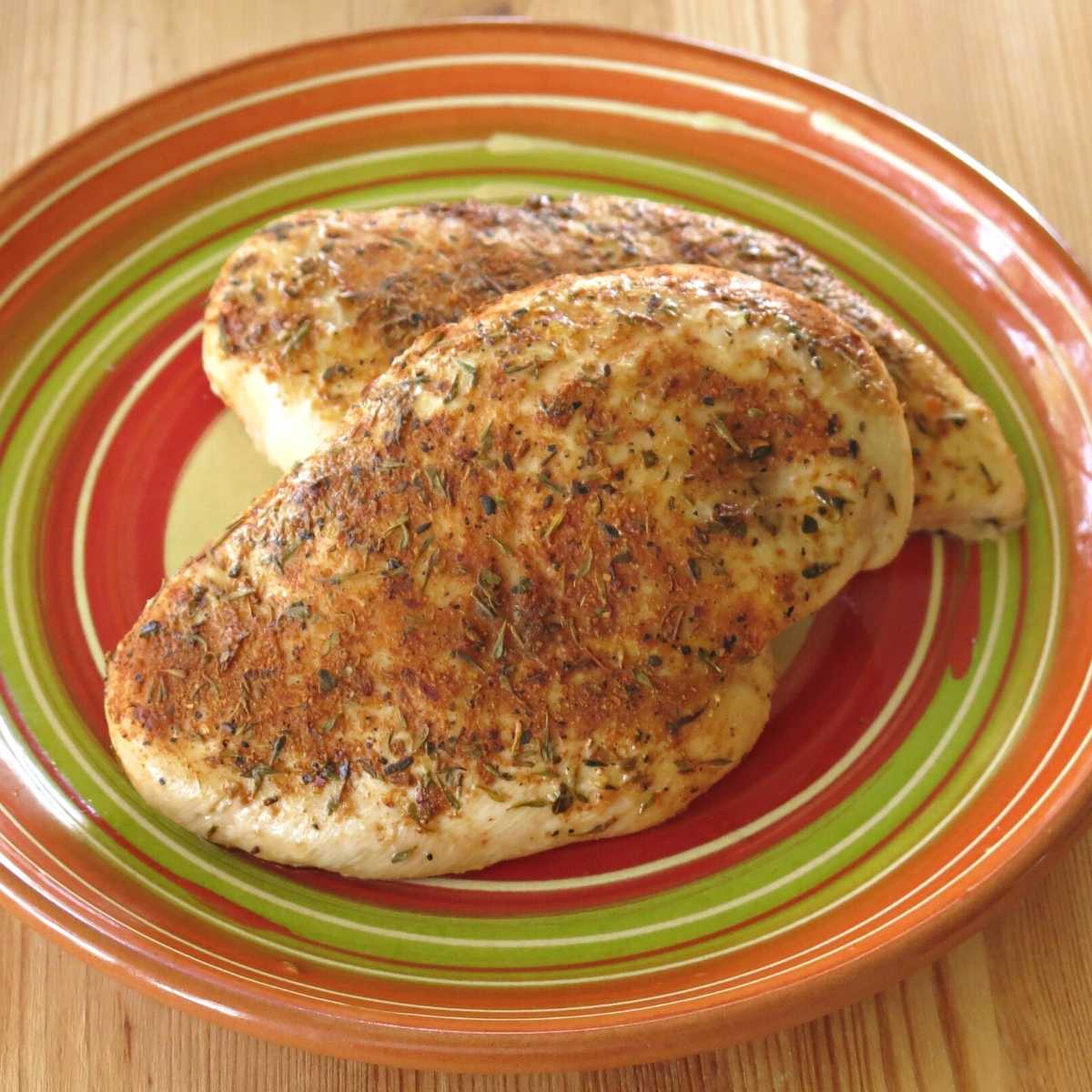 Cast Iron Chicken Breast - The Seasoned Mom