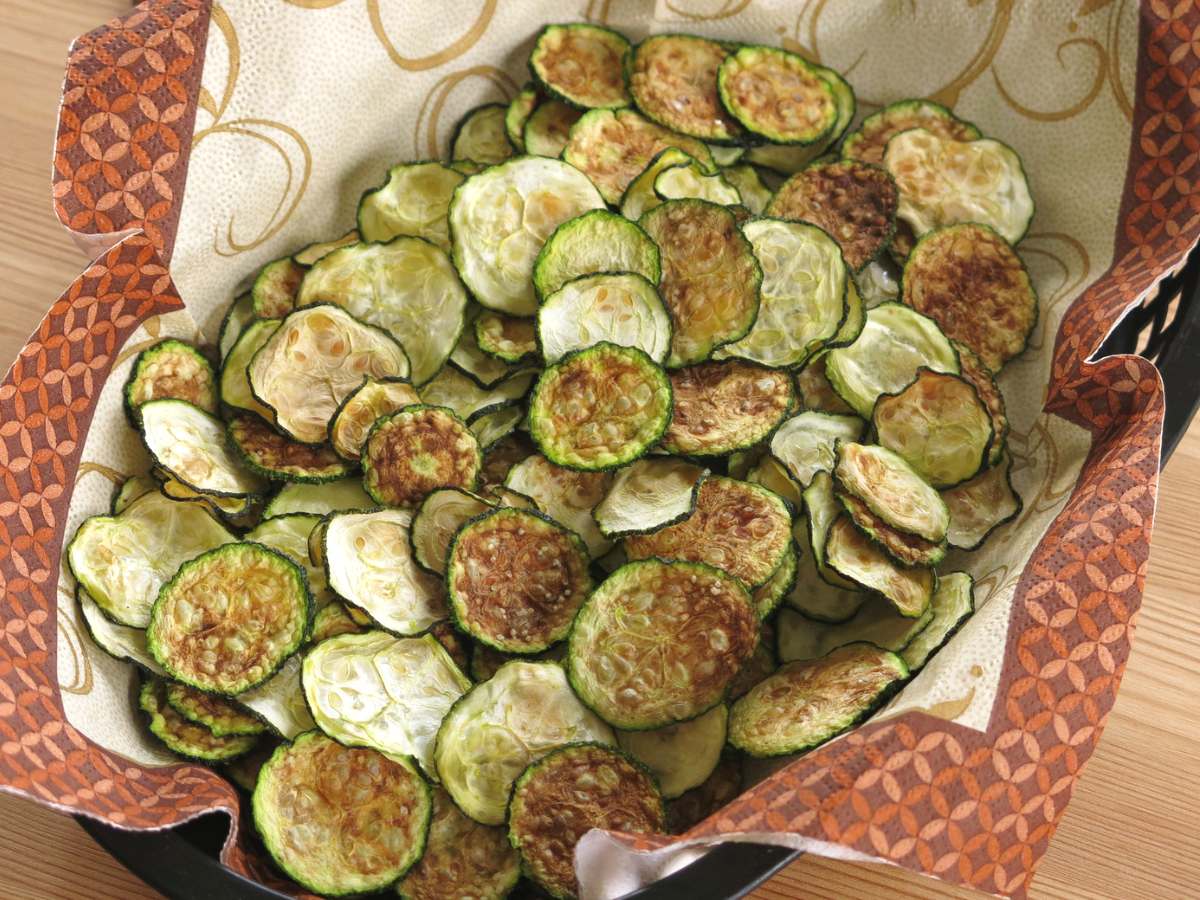 Zucchini chips in a basket.